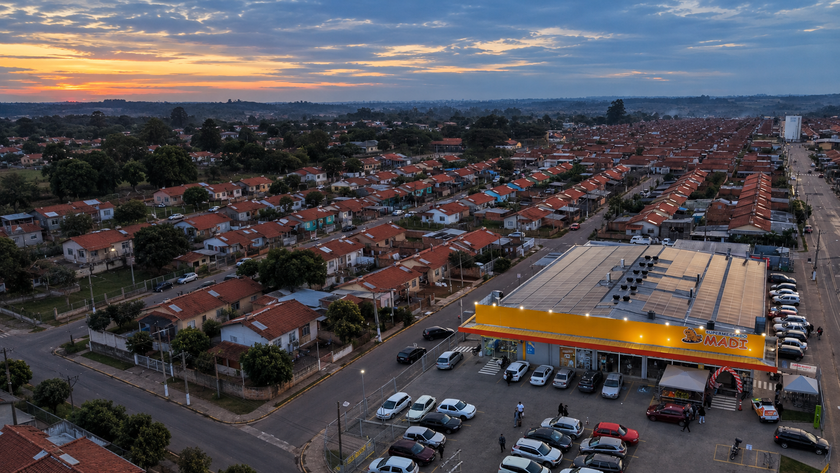 Vista aérea da loja Breno Garcia do Supermercado Madi, em Gravataí